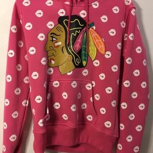 Kids 2 XL Pink Chicago Black Hawks hoodie Nike